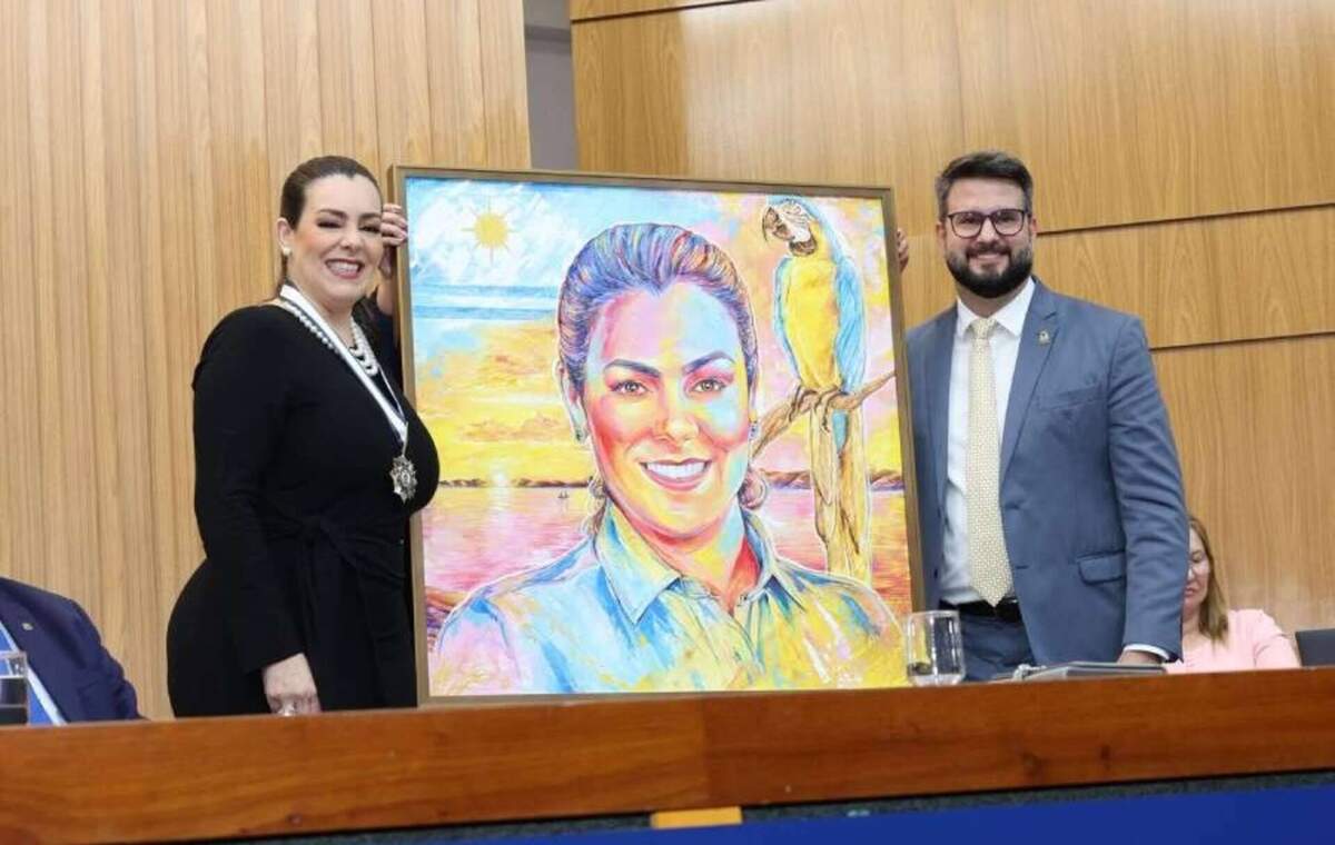 Representatividade e liderança feminina da prefeita Cinthia são reconhecidas em sessão especial de 35 anos da Aleto