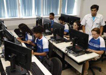 SENAI seleciona instrutores e agente de Educação em Araguaína e Palmas